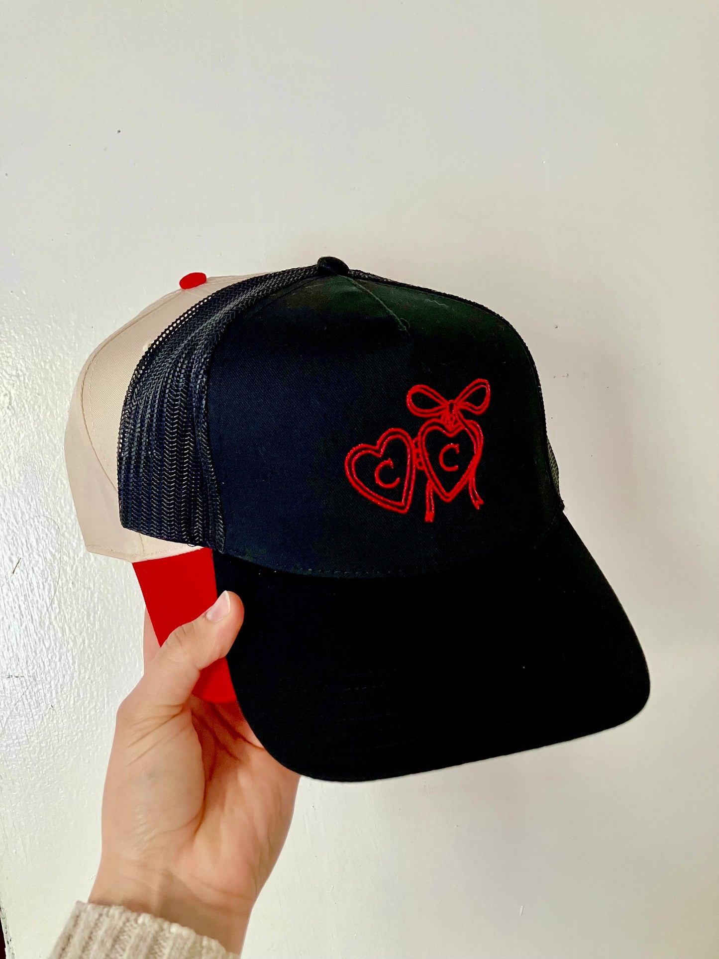 LOCKET TRUCKER HAT